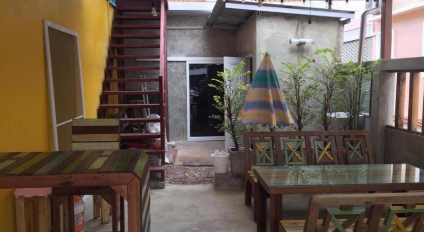 De Hostel Prachuap Khiri Khan Exterior foto